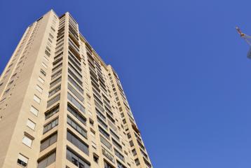 Ático de lujo en venta con vistas al mar en Benidorm.