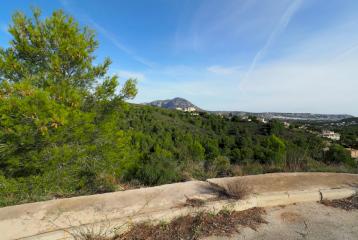 Parcela con vistas en venta en la zona de Covatelles, Jávea.