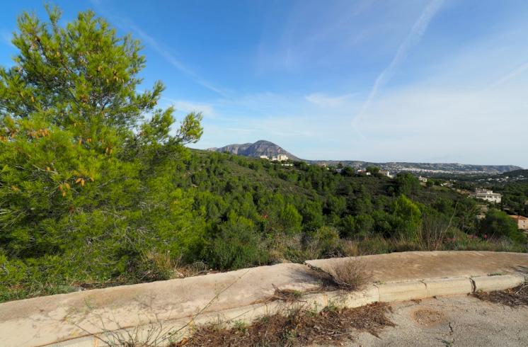 Parcela con vistas en venta en la zona de Covatelles, Jávea.