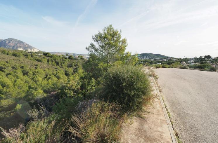 Parcela con vistas en venta en la zona de Covatelles, Jávea.