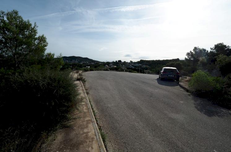 Parcela con vistas en venta en la zona de Covatelles, Jávea.