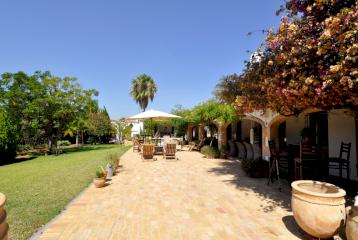 Villa rústica cerca del centro de Jávea.