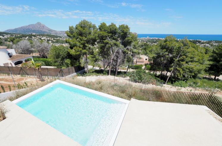 Moderna villa situada en la urbanización de Adsubia en Jávea.