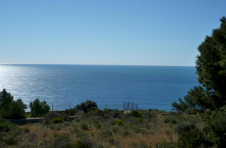 Extensa parcela con vistas excelentes en un lugar privilegiado de Jávea.