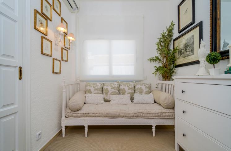 Luminosa villa en primera línea de playa ubicada en Montañar I, Jávea (Alicante)