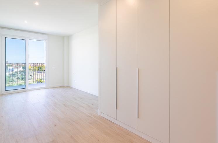 Apartamento de nueva construcción entre el Pueblo y el Puerto de Jávea (Alicante)