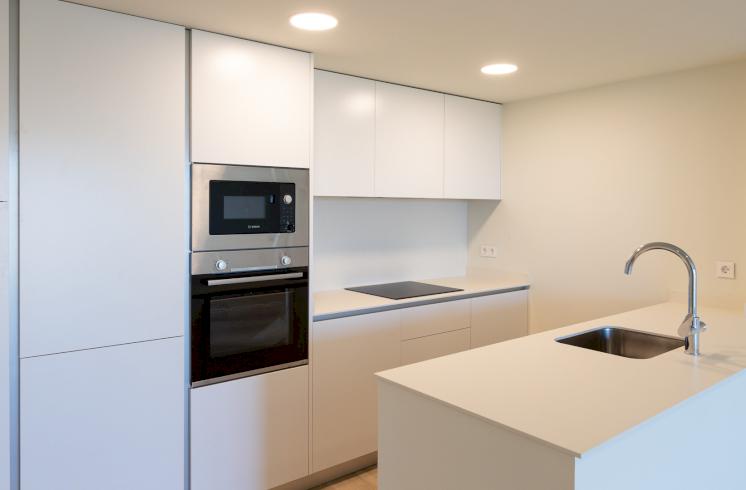 Apartamento de nueva construcción entre el Pueblo y el Puerto de Jávea (Alicante)