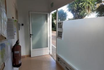 Amplio local comercial de 174 m2 en rentabilidad ubicado en la  zona del Arenal de Jávea.