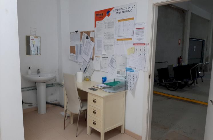 Amplio local comercial de 174 m2 en rentabilidad ubicado en la  zona del Arenal de Jávea.