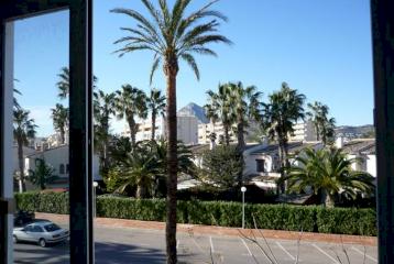 Oficina ubicada en el centro Comercial Arenal de Jávea.