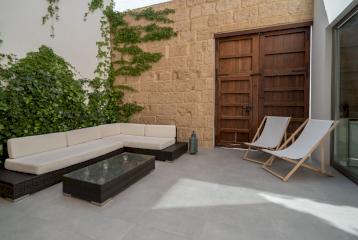 Amplia casa destinada a hostel en el centro de Jávea, Alicante