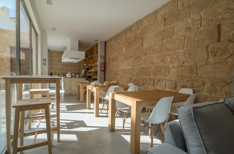 Amplia casa destinada a hostel en el centro de Jávea, Alicante