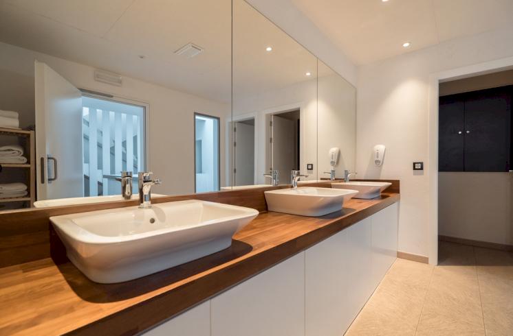 Amplia casa destinada a hostel en el centro de Jávea, Alicante