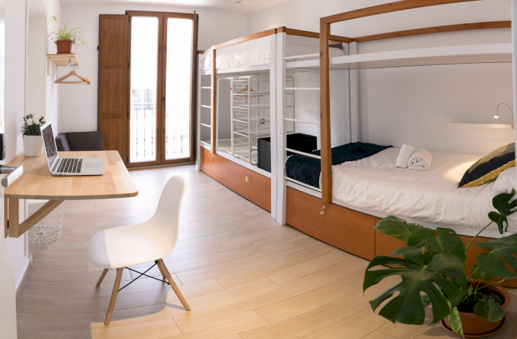 Amplia casa destinada a hostel en el centro de Jávea, Alicante