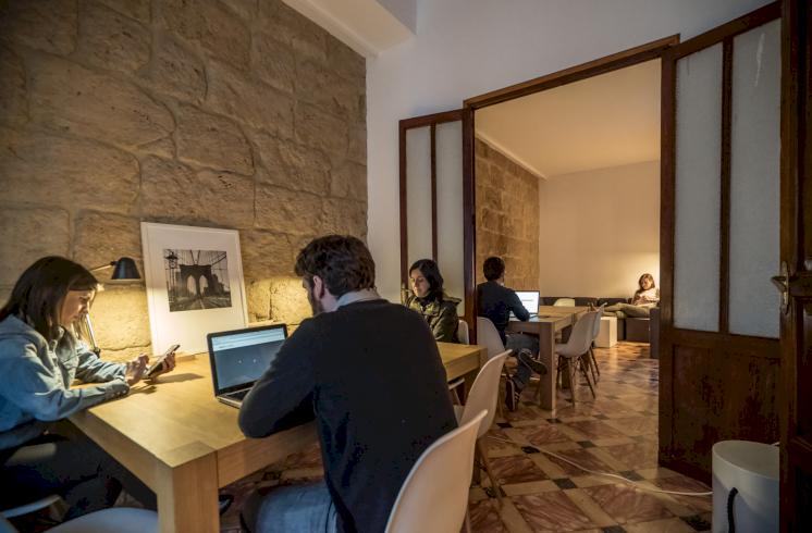 Amplia casa destinada a hostel en el centro de Jávea, Alicante