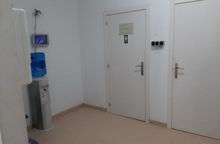 Amplio local comercial de 174 m2 en rentabilidad ubicado en la  zona del Arenal de Jávea.
